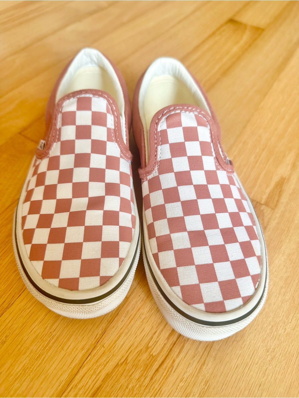Vans Kids Slip-On Checkerboard Shoes in Dusty Pink mauve sz 1